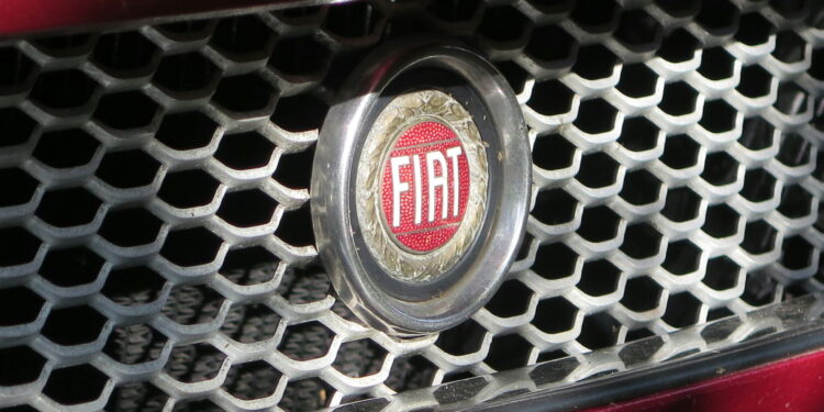 Picape queridinha da Fiat surge com super desconto de R$ 55 mil até 7 de abril