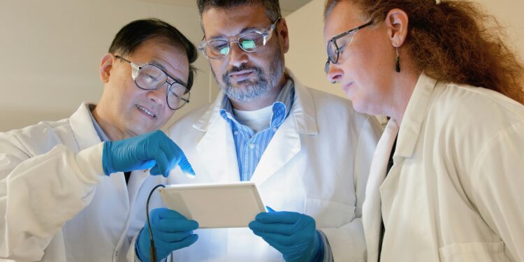 Mistério de 200 anos é desvendado por cientistas após criação em laboratório