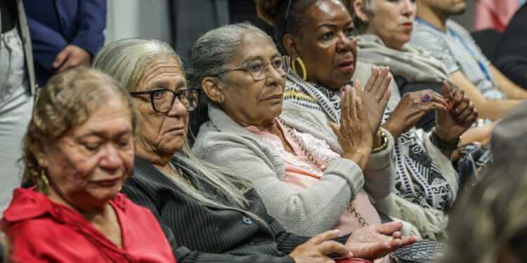 Idosos com 70 anos ou mais têm direito a benefício exclusivo do FGTS