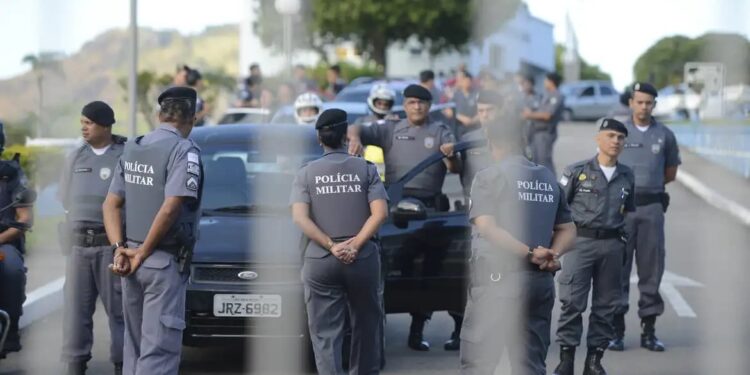 Governo anuncia prêmio de R$ 46 milhões a policiais militares, civis e peritos