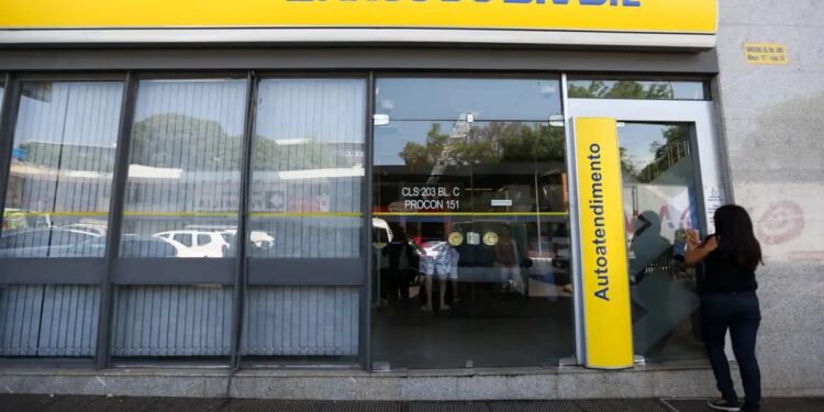 Banco do Brasil e Caixa liberam Pix de até R$ 1.621 para nascidos em maio e junho
