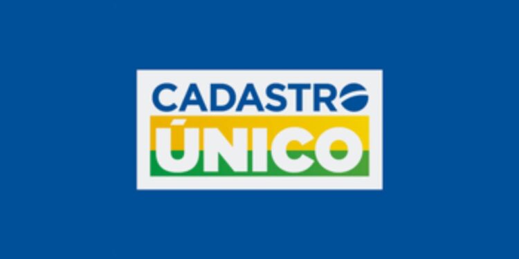 Governo atualiza limite de renda para famílias cadastradas no CadÚnico