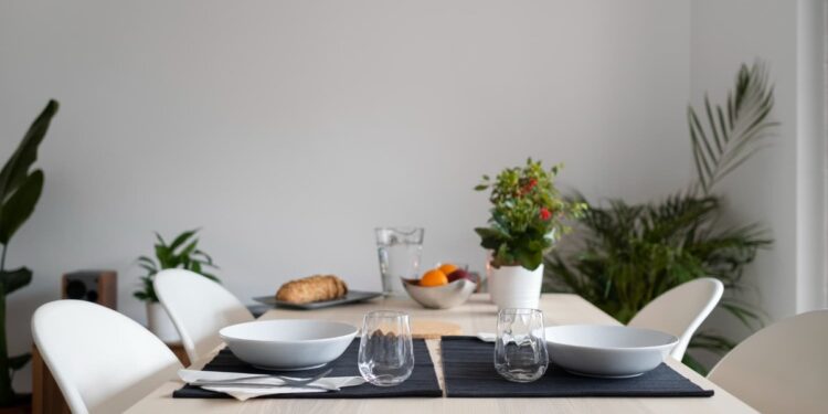 Fim da linha para a mesa de jantar: nova tendência é mais elegante e prática