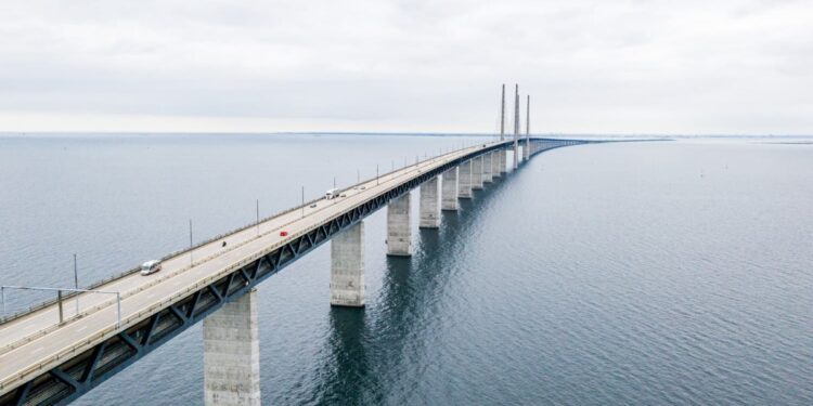 Melhor cidade do mundo para visitar fica a 3h de São Paulo e vai ganhar nova ponte-túnel de R$ 260 bilhões