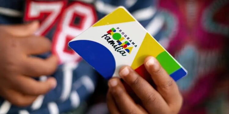 Membros do Bolsa Família que possuem direito a R$ 150 adicionais em maio