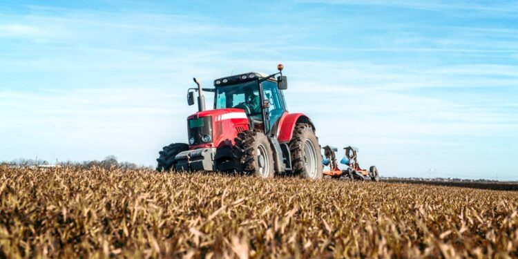 Gigante dos tratores começa a construir fábrica de R$ 280 milhões no Brasil