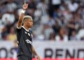 Por R$ 205 milhões, Botafogo aceita vender Danilo