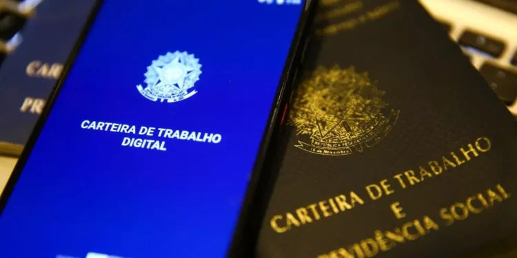 Nova lei vai aumentar o salário dos trabalhadores em 6% após ser aprovada