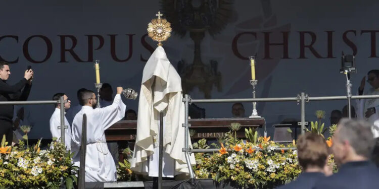 Corpus Christi dia 4 de junho não será feriado nacional como muitos pensam