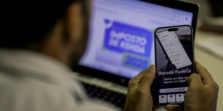 Multa pesada é confirmada para quem não entregar a declaração do Imposto de Renda dentro do prazo