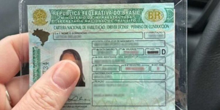 Motoristas com CNH categoria B vão ganhar vantagem após lei ser aprovada