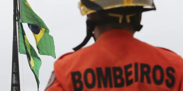 Idade limite para virar bombeiro: depois disso não dá mais