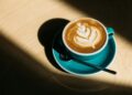 Funcionária demitida por reclamar do frio no café recebe R$ 135 mil de indenização