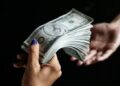 Ricaço famoso no Brasil separa R$ 532 bilhões para ajudar os pobres