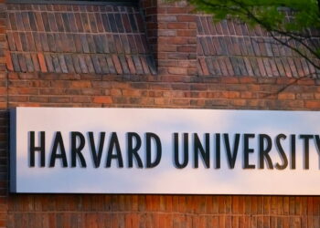 Pesquisadores de Harvard indicam quantos passos por dia idosos devem caminhar para frear o Alzheimer