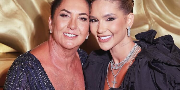 Mãe de Virginia Fonseca precisa de pouco tempo para faturar R$ 80 mil com sua nova profissão
