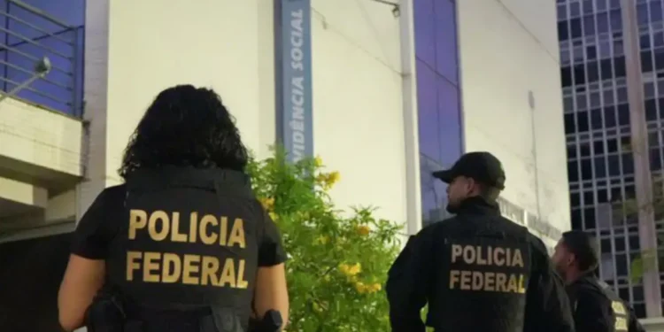 Polícia Federal desmonta esquema de fraude em benefícios do INSS
