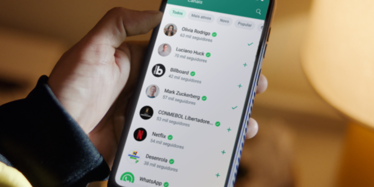 Golpe da falsa atualização do WhatsApp em todo o Brasil