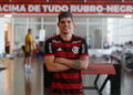 Flamengo diz não por Ayrton Lucas e Santos tenta contratar outro lateral