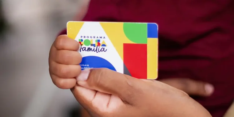 Beneficiários do Bolsa Família podem receber do INSS também