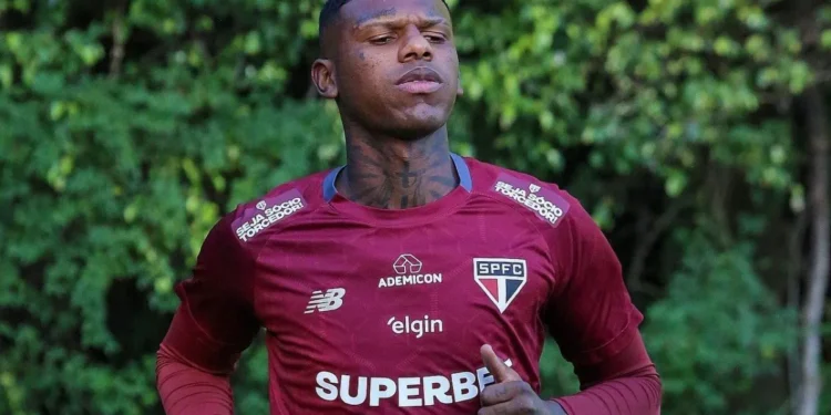 São Paulo fica sem saída e define futuro de Arboleda