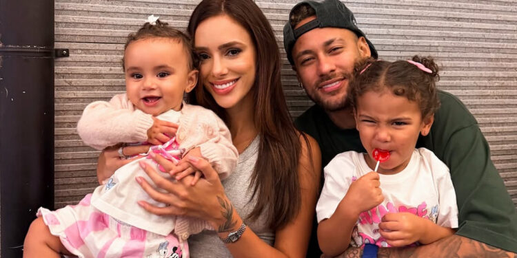 Bruna Biancardi escolhe mansão de R$ 30 milhões com pista de boliche e cinema para ficar mais perto de Neymar
