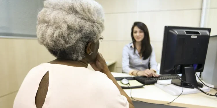 Quanto é preciso ganhar por mês para receber 2 salários mínimos na aposentadoria?