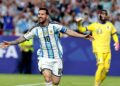 Entenda o sinal que Messi faz após marcar gols