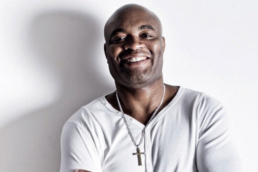 “Acho minha voz normal”, diz Anderson Silva em entrevista