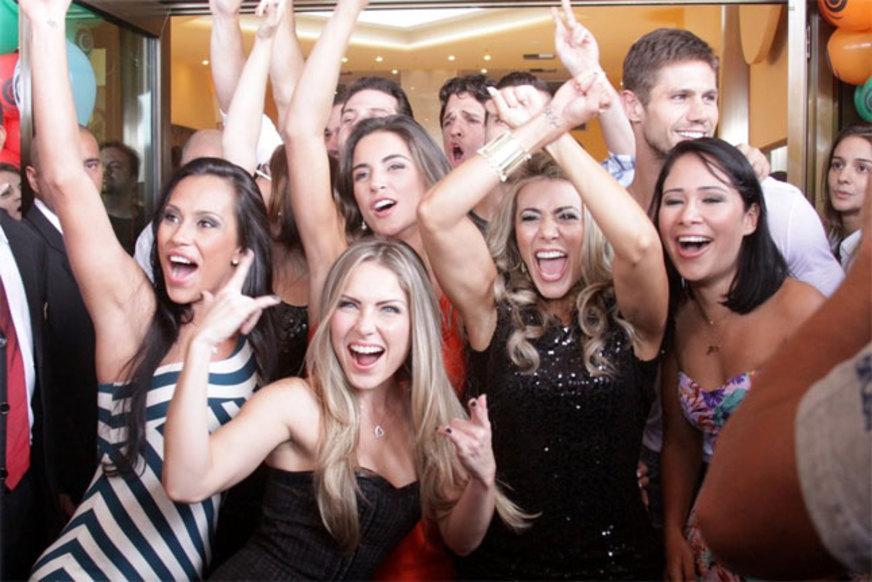Os BBB’s deixam hotel e partem para Reality Show