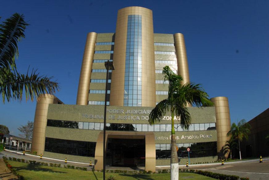 TJAM gastará R$ 93 mil com ornamentação