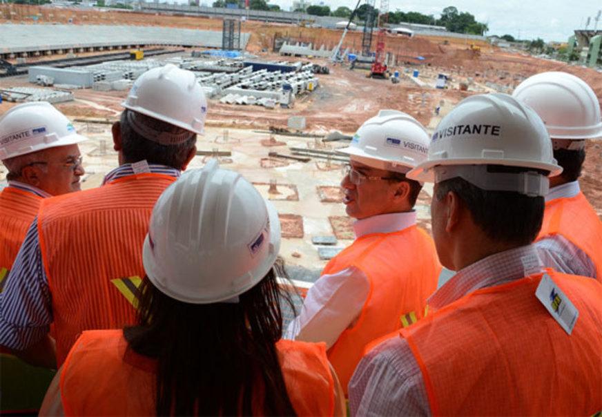 Presidente do TCE-AM diz estar satisfeito com as obras da Arena