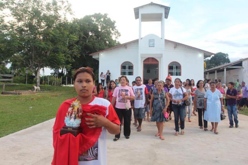 Festa centenária a São Sebastião em comunidade rural do AM