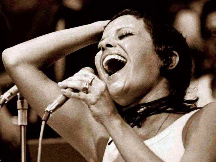 Márcia Siqueira, Cinara Nery e Simone Ávila em tributo a Elis