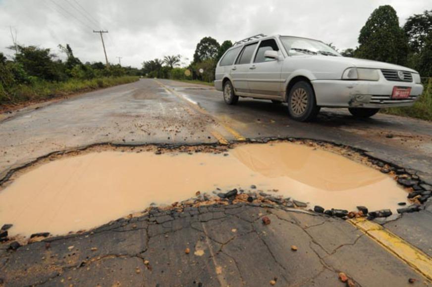 Governo do AM promete recuperar trechos da AM-010