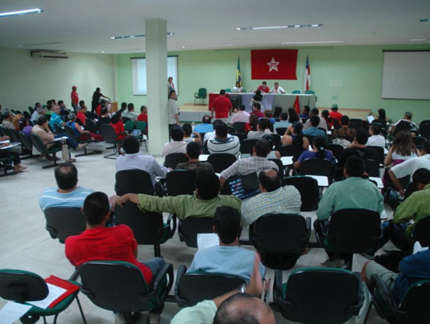 Petistas estão em pé de guerra