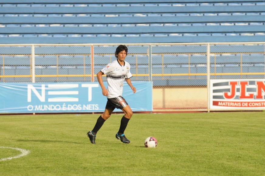 Rio Negro contrata filho de zagueiro para temporada 2012