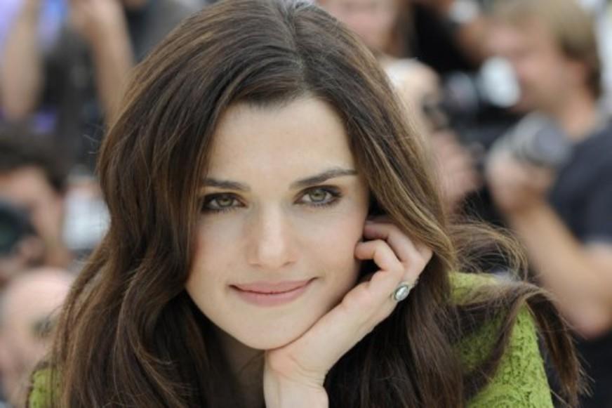 Reino Unido proíbe propaganda com Rachel Weisz