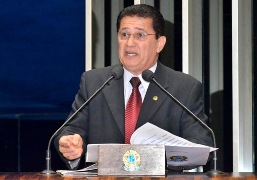 Alfredo classifica Governo do AM como desorganizado e ineficiente