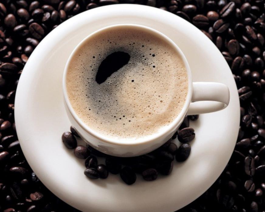 Conheça os benefícios e riscos do consumo do café