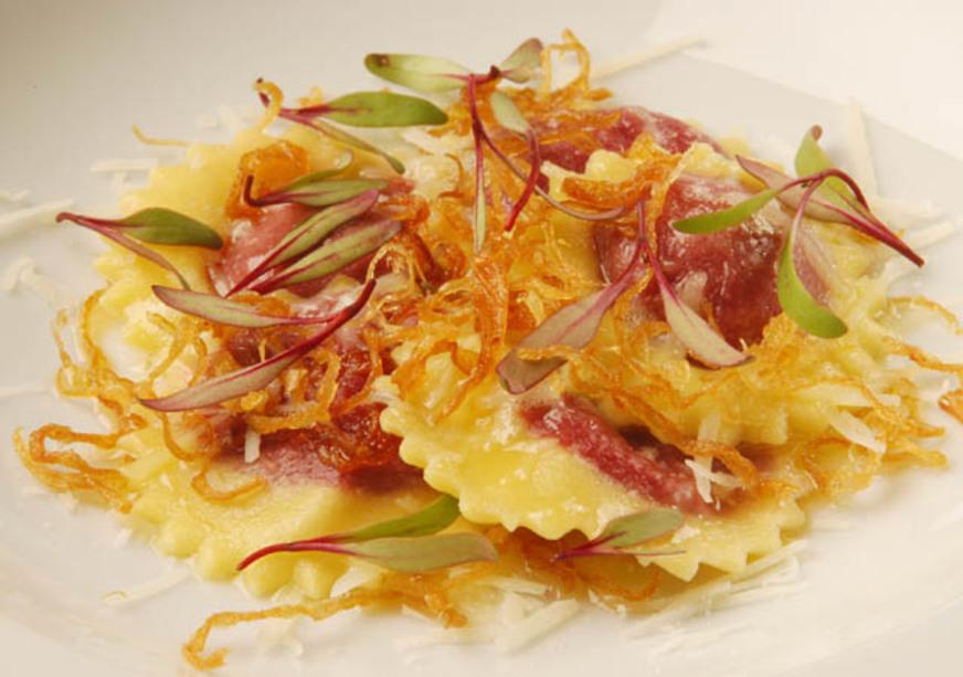 Ravióli de Beterraba Assada e Parmiggiano ( PARA SÁBADO DE MANHÃ)
