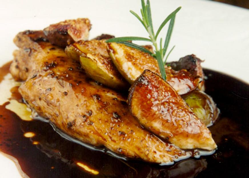 Peito de frango ao molho de vinho do porto