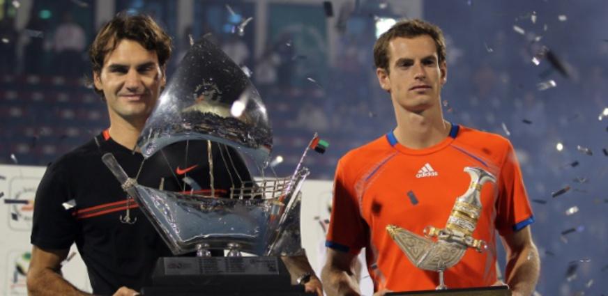Roger Federer conquista penta do Torneio de Dubai e levanta troféu estranho
