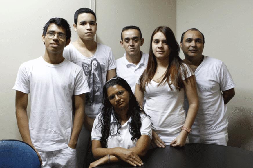 Estudantes reivindicam descontos em faculdade