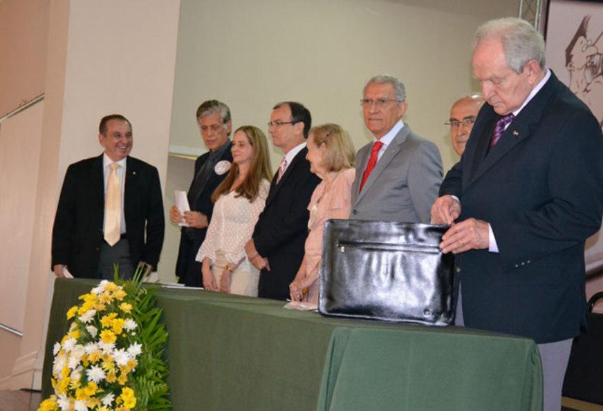 Universidade da Terceira Idade do Amazonas lança programa que ensina como envelhecer com saúde