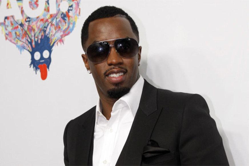 Homem invade casa de Diddy e dorme na cama do rapper, diz site