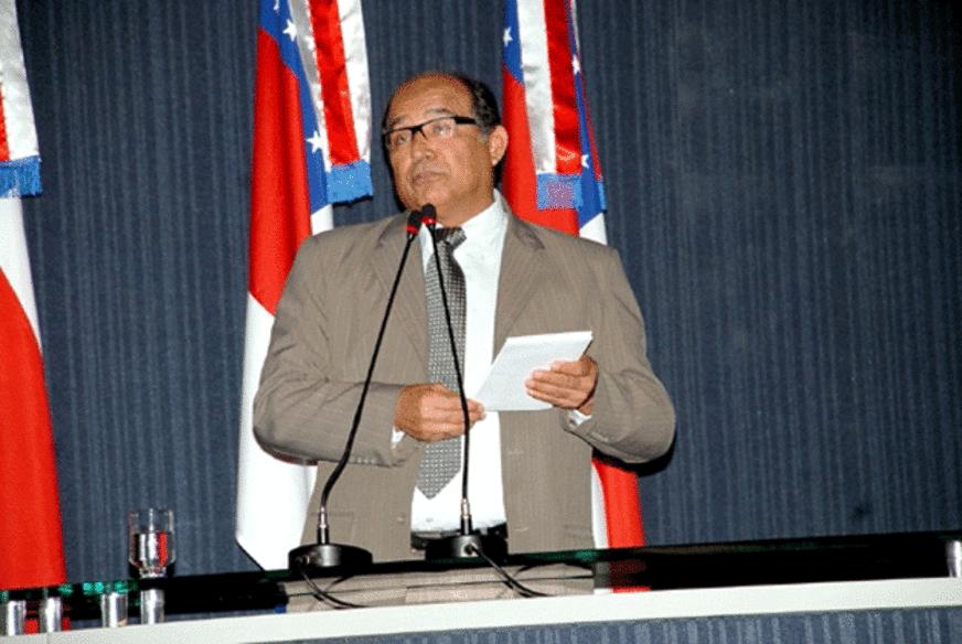 Deputado cassado ironiza decisão do TRE na ALE-AM