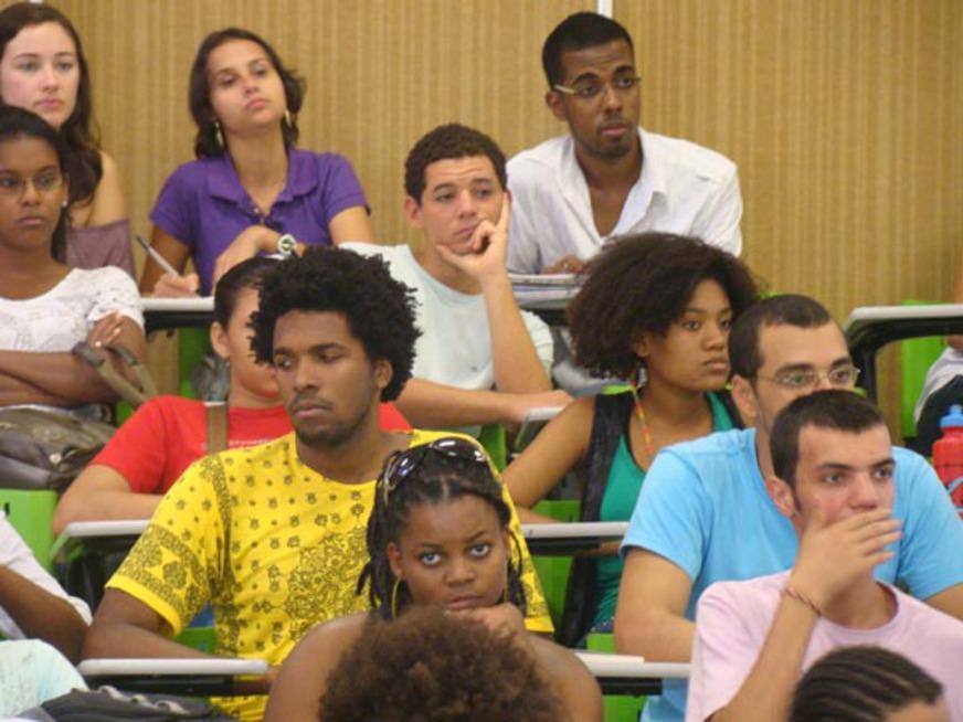 Cotas raciais ainda está em discussão nas Universidades