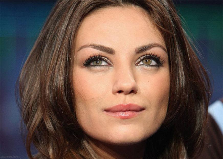 Homem é detido após perseguir Mila Kunis