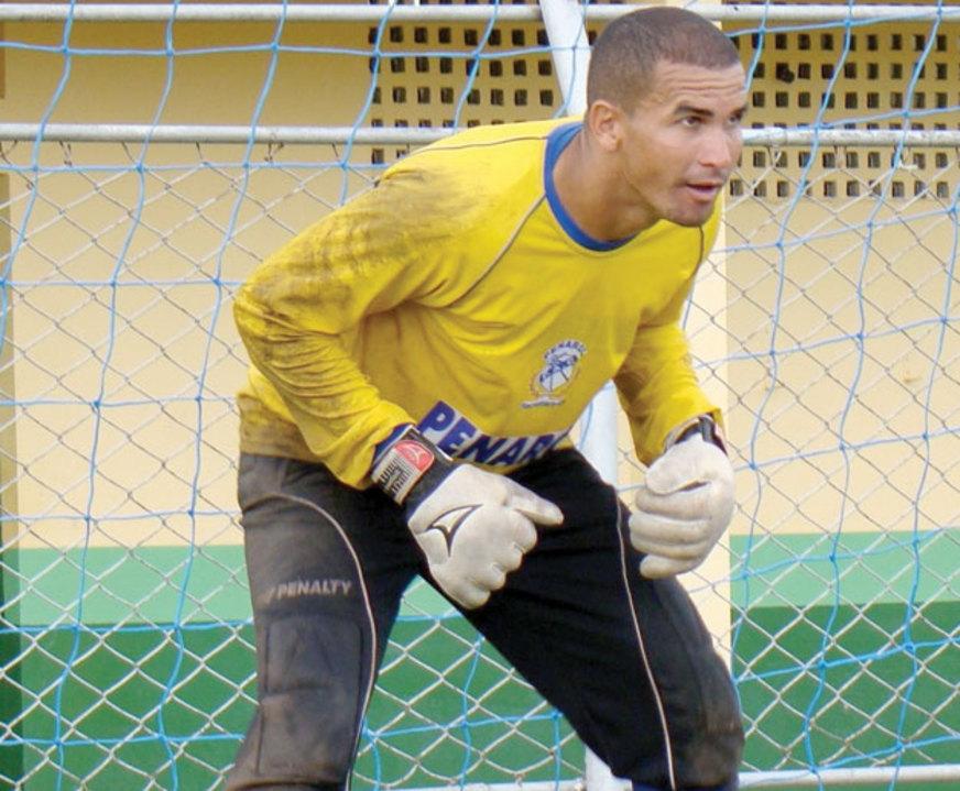 Goleiro do Penarol-AM recebe proposta pra jogar em Belém-PA